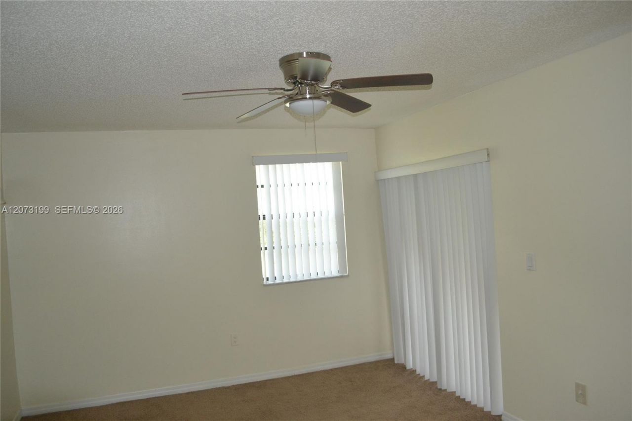 8601 NW 34th Pl, Unit A208, Sunrise, FL 33351 Photo