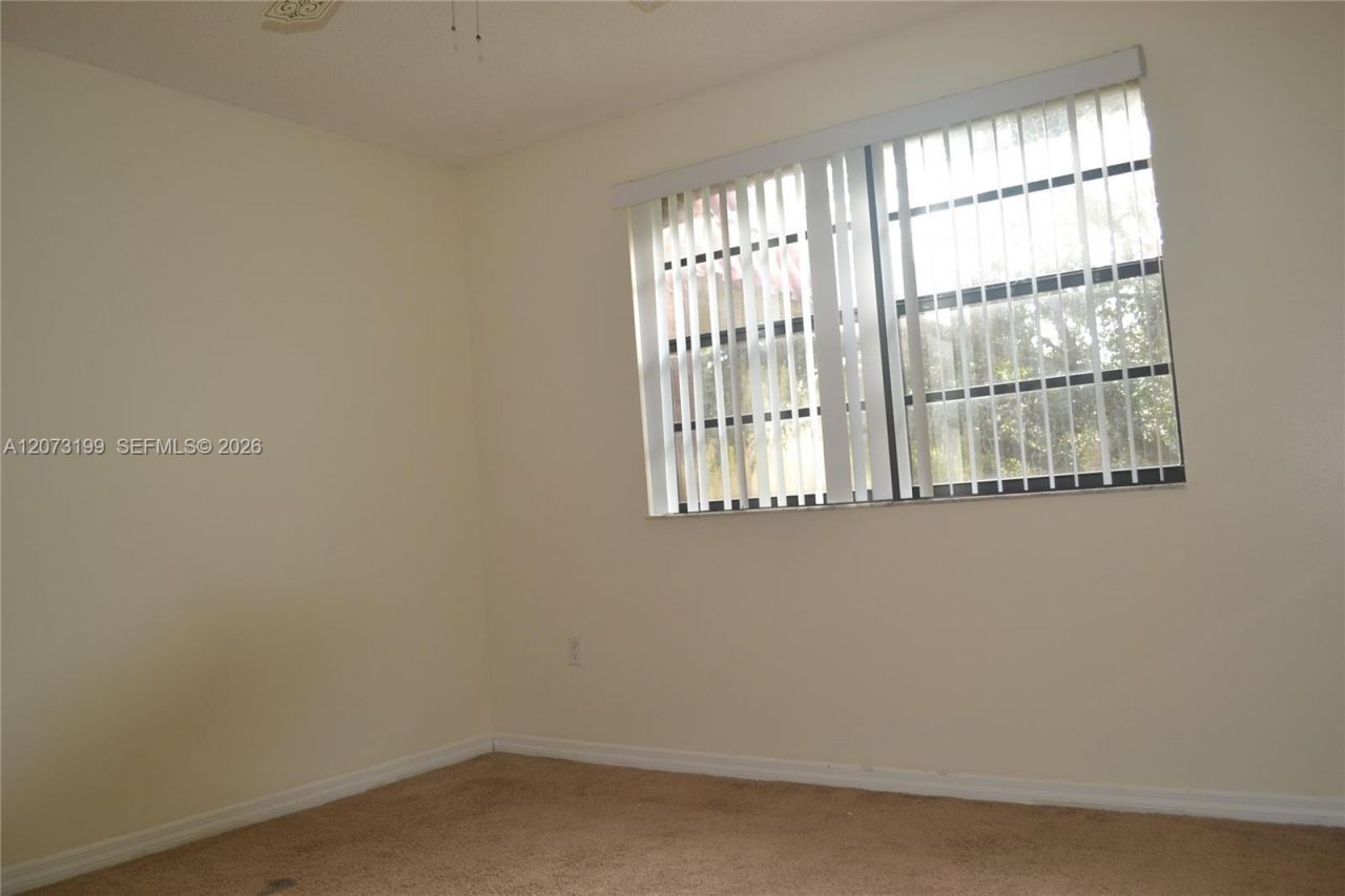 8601 NW 34th Pl, Unit A208, Sunrise, FL 33351 Photo