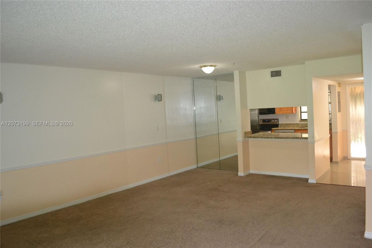 8601 NW 34th Pl, Unit A208, Sunrise, FL 33351 Photo
