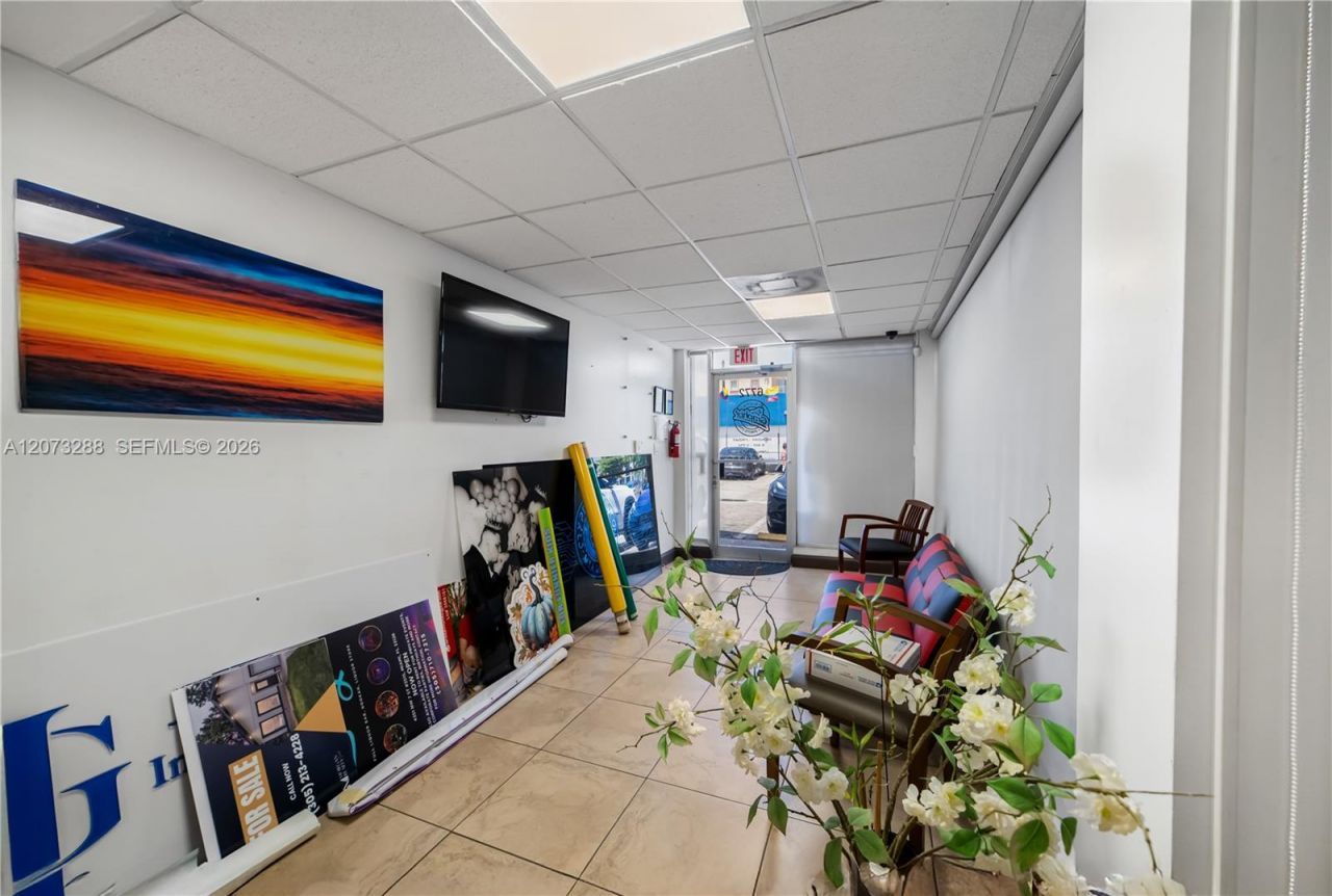 6772 W Flagler St , Miami, FL 33144 Photo