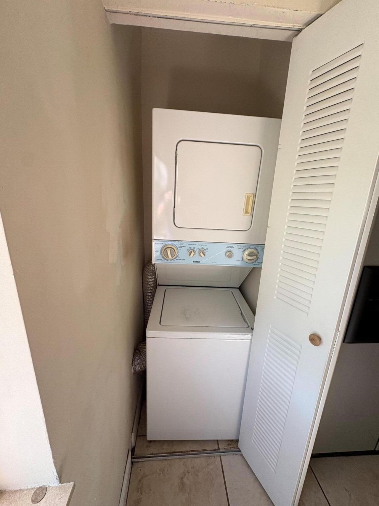 6235 SW 47th Manor, Unit 202, Davie, FL 33314 Photo