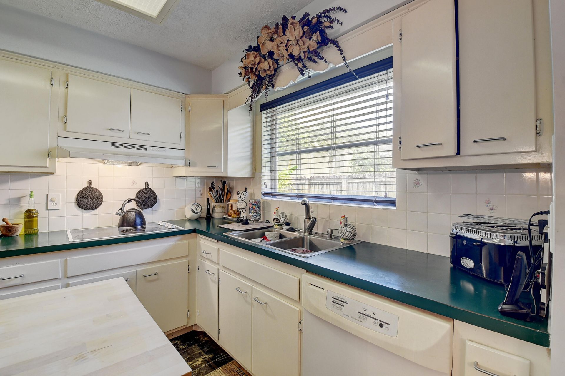 2815 SW 9th Street, Boynton Beach, FL 33435 Photo