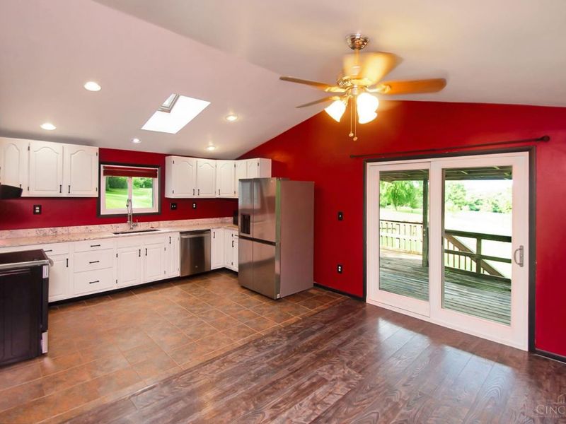 8141 Lesourdsville West Chester Road, West Chester, OH 45069 Photo 20