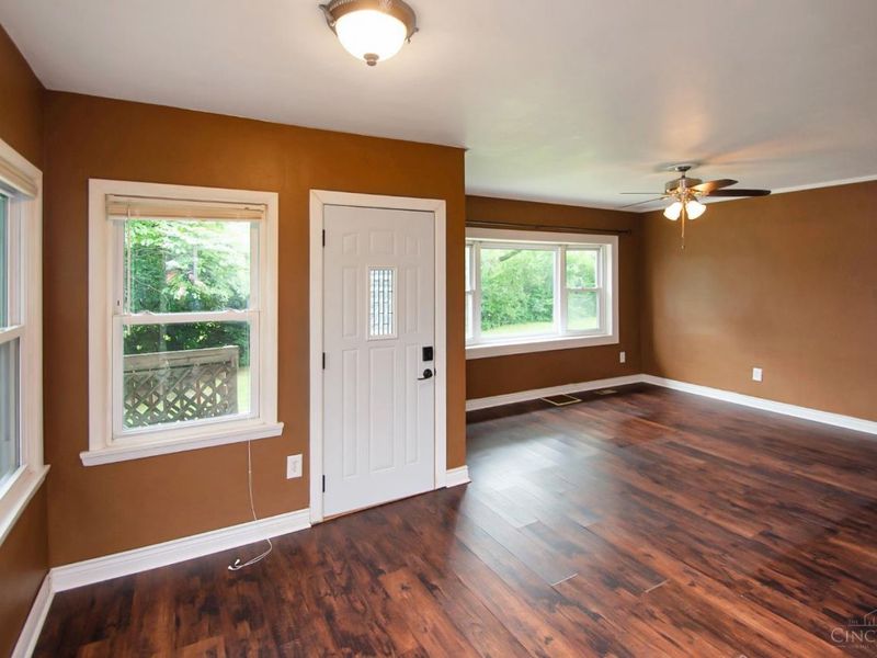 8141 Lesourdsville West Chester Road, West Chester, OH 45069 Photo 6