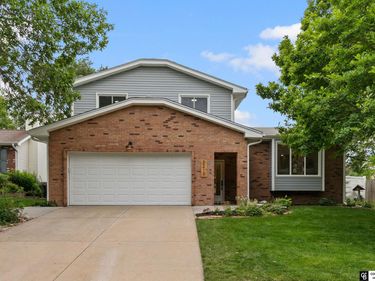5210 Jade Court, Lincoln, NE 68516