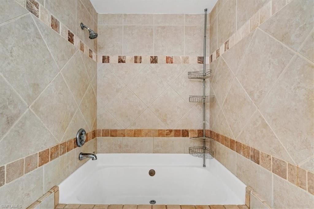 580 16th St Se, Naples, FL 34117 Photo