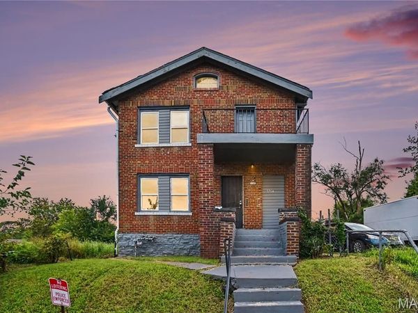 5704 Labadie Avenue , St Louis, MO 63120