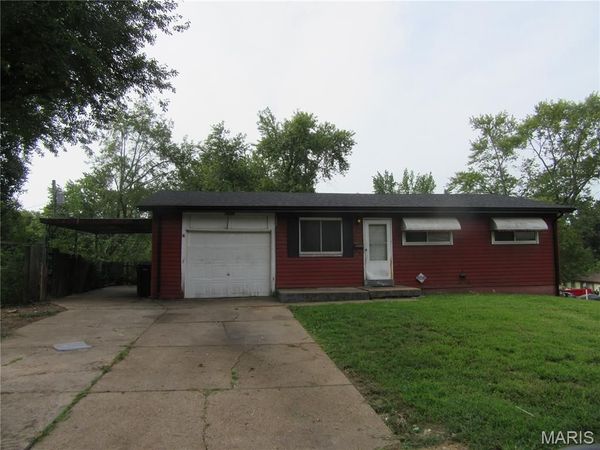 9028 Cranberry Lane , Unincorporated, MO 63121