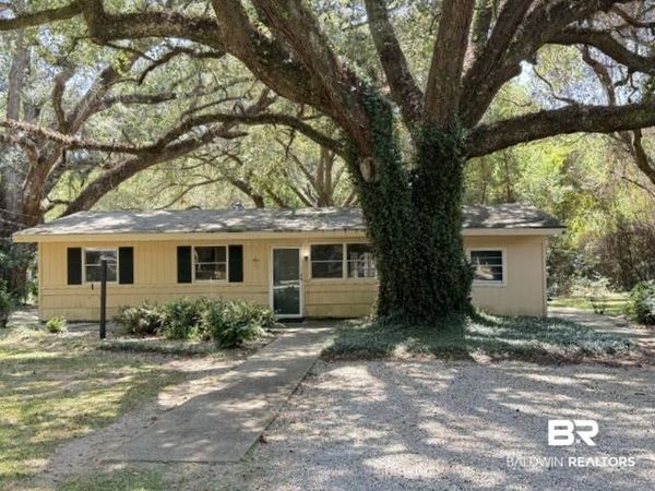904 Dauphine Circle, Daphne, AL 36526
