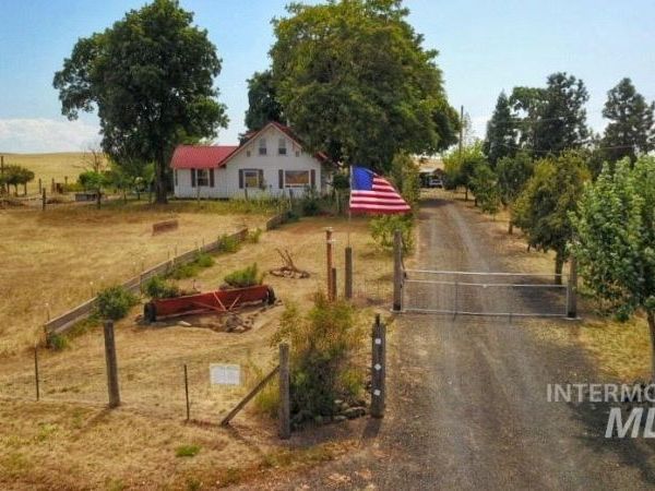 35892 North Rd, Kendrick, ID 83537