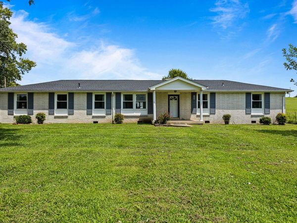 911 Old Alexandria Rd W, Watertown, TN 37184