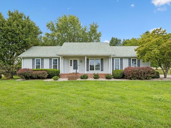 147 Flynn Rd, Gallatin, TN 37066