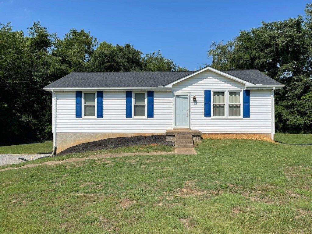 303 Carla Ct  Clarksville, TN 37043