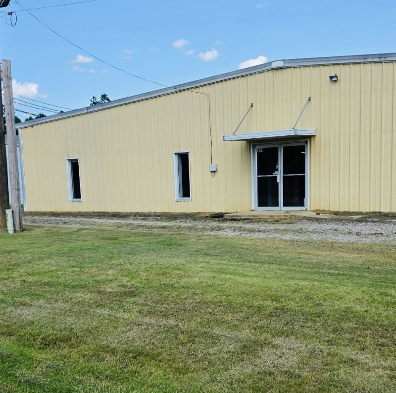424 Arendall St , Adamsville, TN 38310 Main Photo