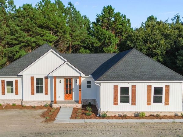 288 Caleb Circle, Jesup, GA 31545