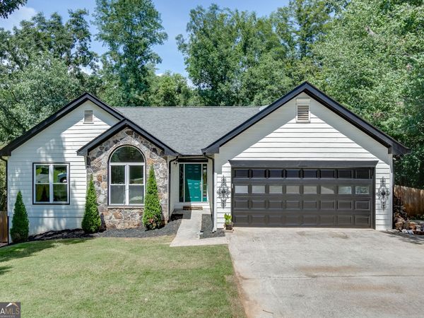 6447 Ivy Springs Drive, Flowery Branch, GA 30542