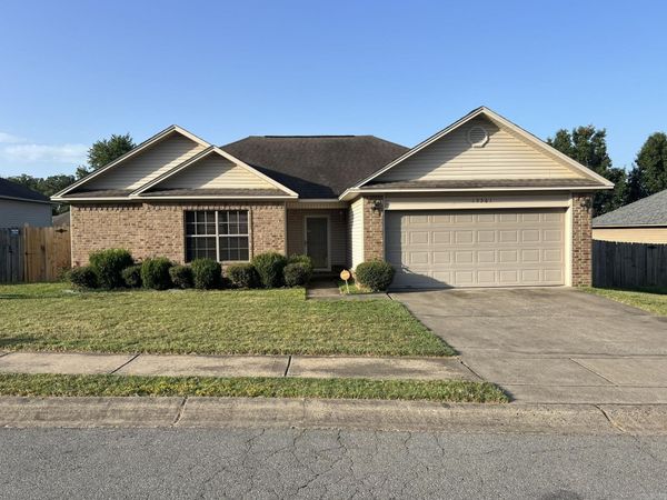 15361 Oak Glen Drive, Alexander, AR 72002
