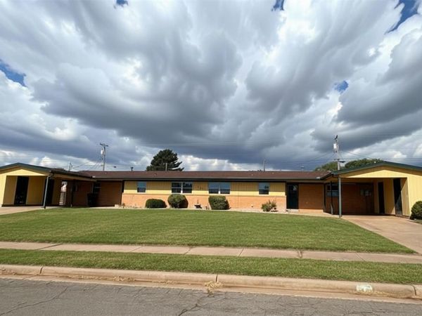 305 Iroquois Trail, Burns Flat, OK 73647