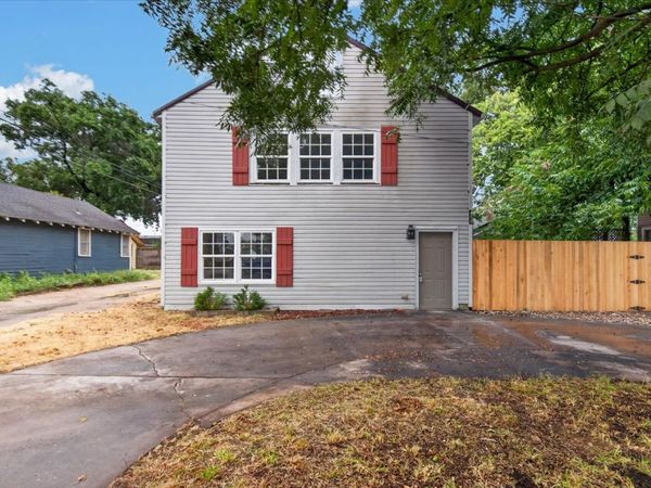 209 E 14th , Bartlesville, OK 74003