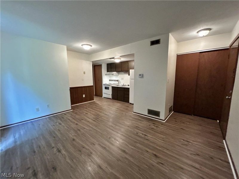 200 West 36th Street, Unit 45, Shadyside, OH 43947 Photo 2