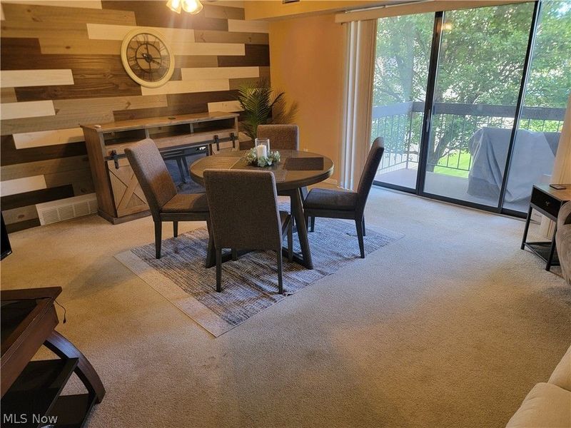 9610 Cove Drive , Unit B18, North Royalton, OH 44133 Photo 5