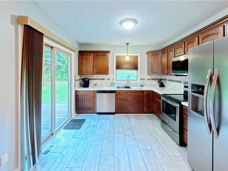 202 Home Street , Rittman, OH 44270 Photo 10