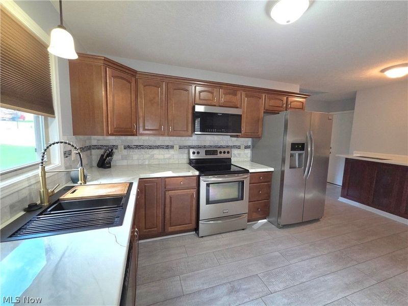 202 Home Street , Rittman, OH 44270 Photo 9