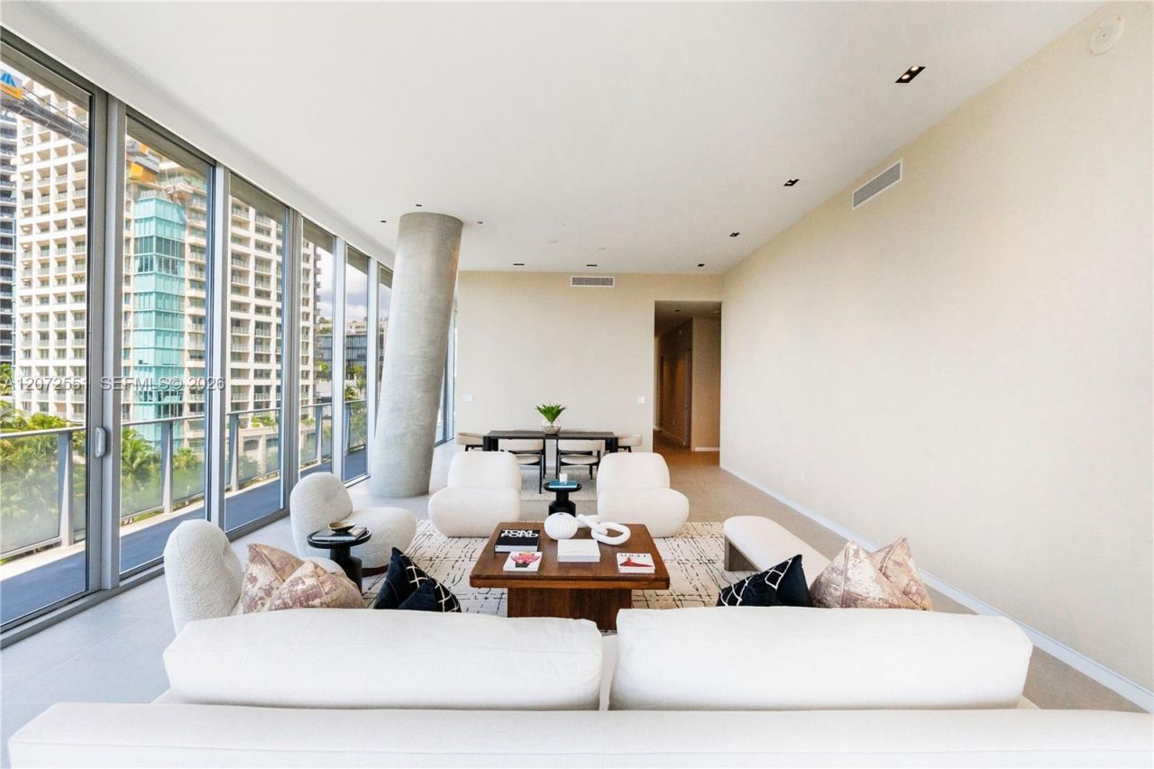 2675 S Bayshore Dr, Unit 602S, Miami, FL 33133 Photo
