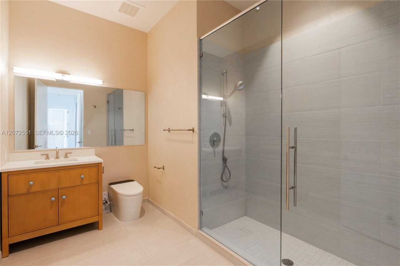 2675 S Bayshore Dr, Unit 602S, Miami, FL 33133 Photo