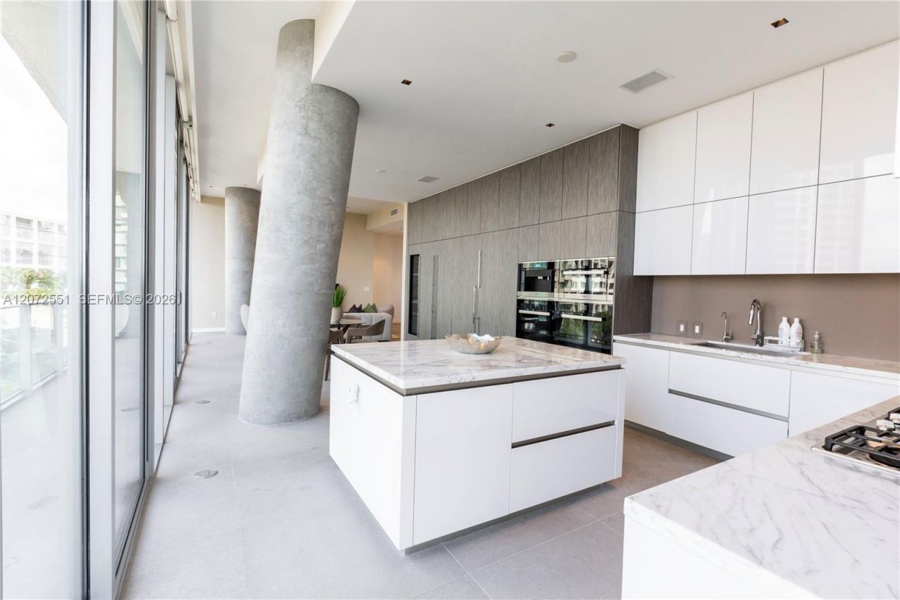 2675 S Bayshore Dr, Unit 602S, Miami, FL 33133 Photo