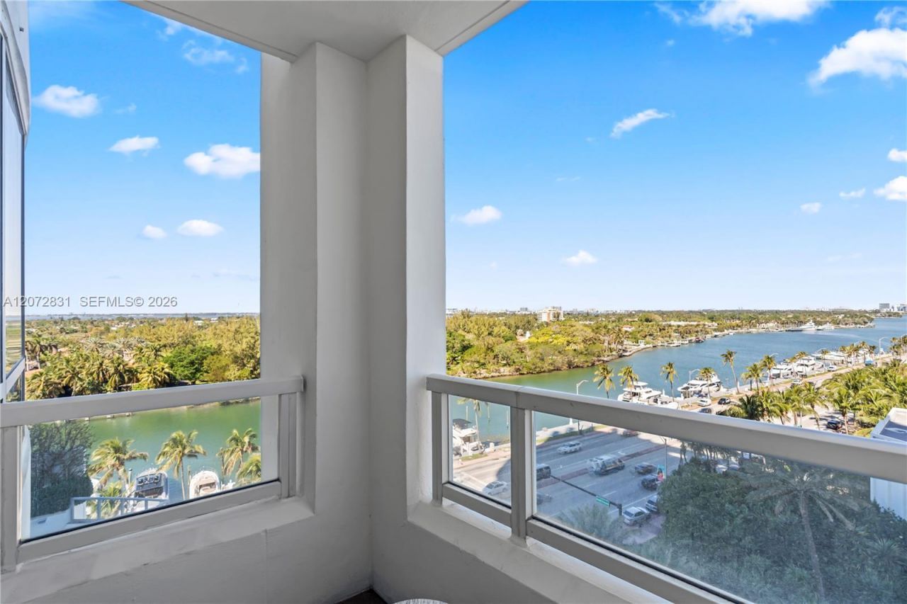 4401 Collins Ave , Unit 915, Miami Beach, FL 33140 Photo