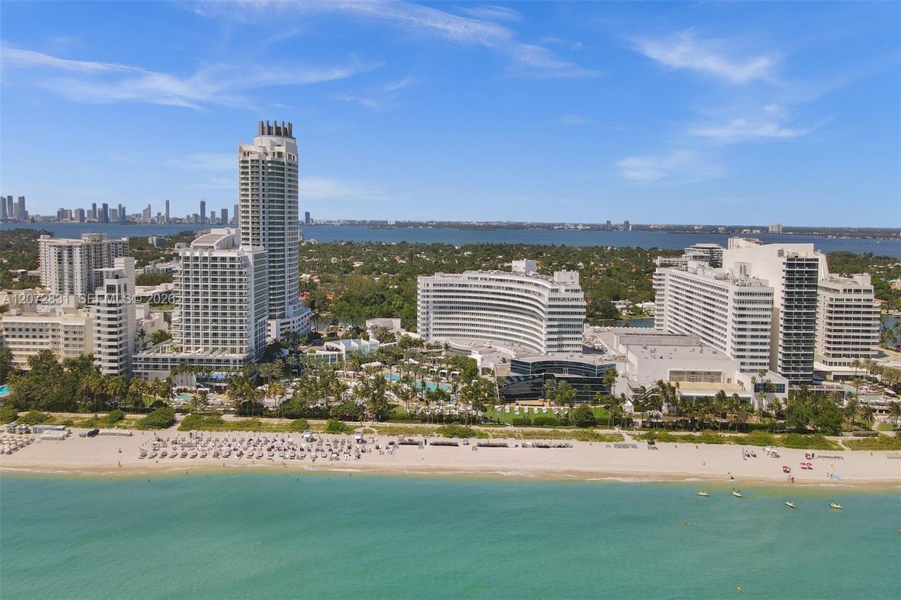 4401 Collins Ave , Unit 915, Miami Beach, FL 33140 Photo