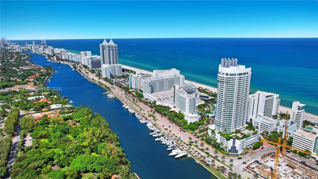 4401 Collins Ave , Unit 915, Miami Beach, FL 33140 Photo