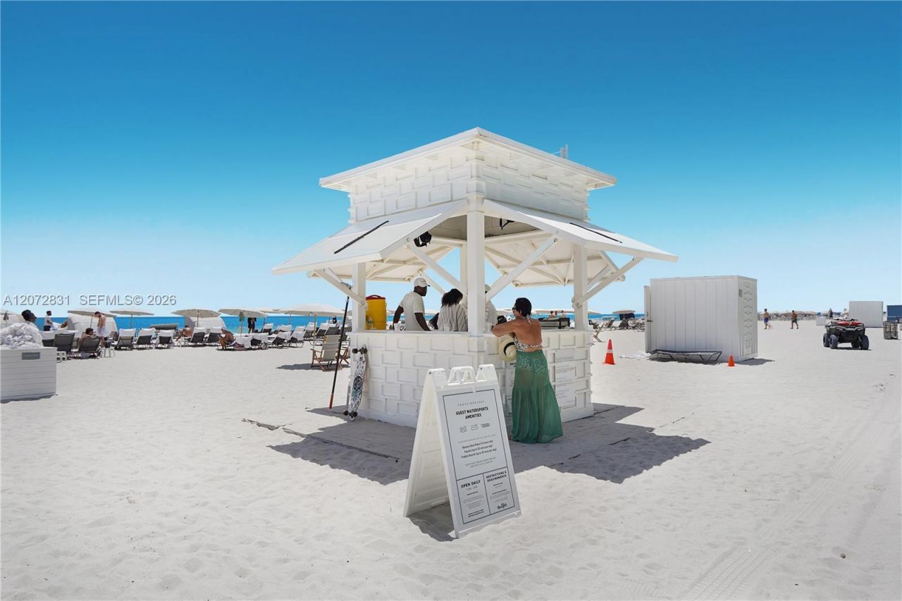 4401 Collins Ave , Unit 915, Miami Beach, FL 33140 Photo
