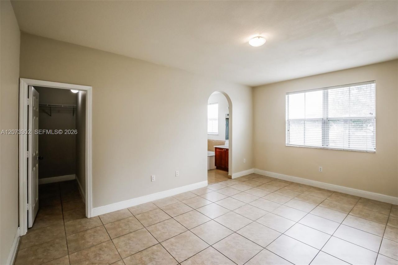 20365 SW 129th Ave Dr, Miami, FL 33177 Photo