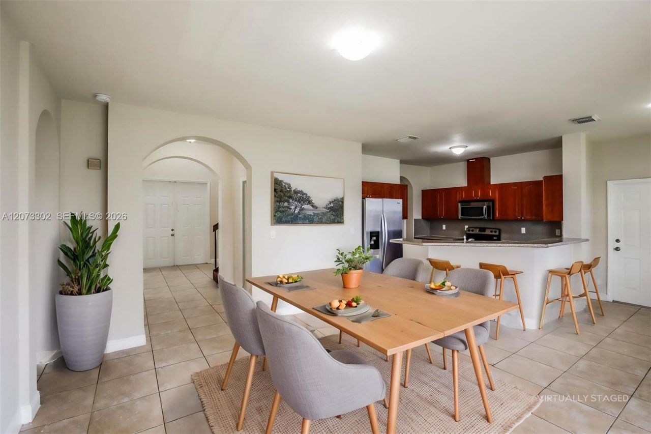 20365 SW 129th Ave Dr, Miami, FL 33177 Photo