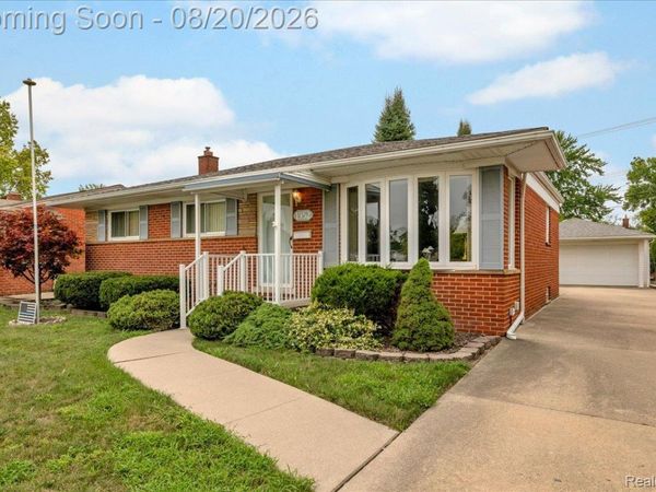 1952 Lakeview Street, Trenton, Mi 48183