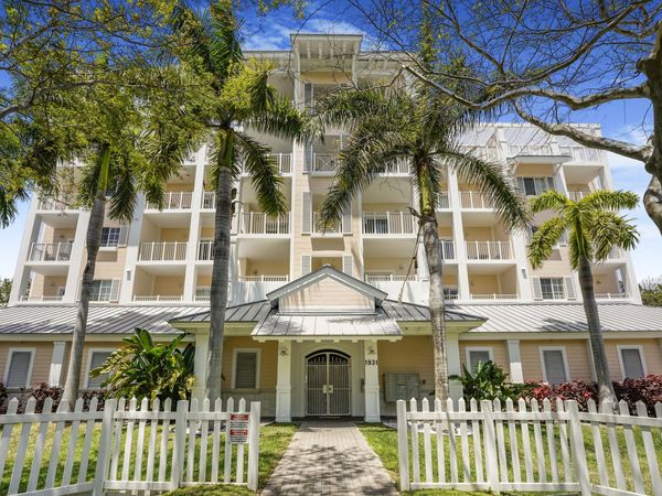 1931 NE 2nd Street, Unit 301, Deerfield Beach, FL 33441