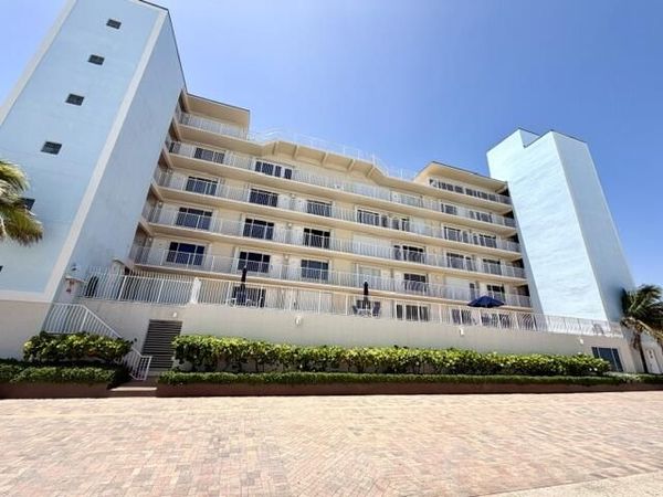 300 OREGON Street, Unit 408, Hollywood, FL 33019