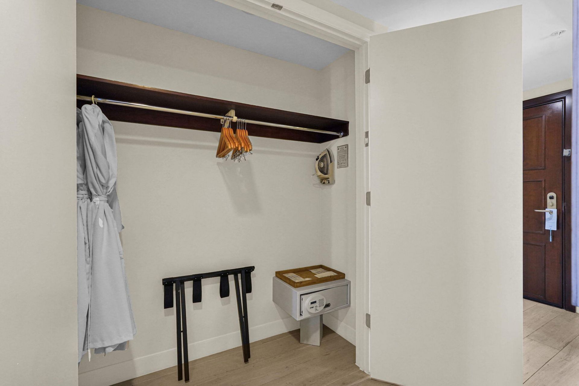 505 N Fort Lauderdale Beach Boulevard, Unit 1603, Fort Lauderdale, FL 33304 Photo