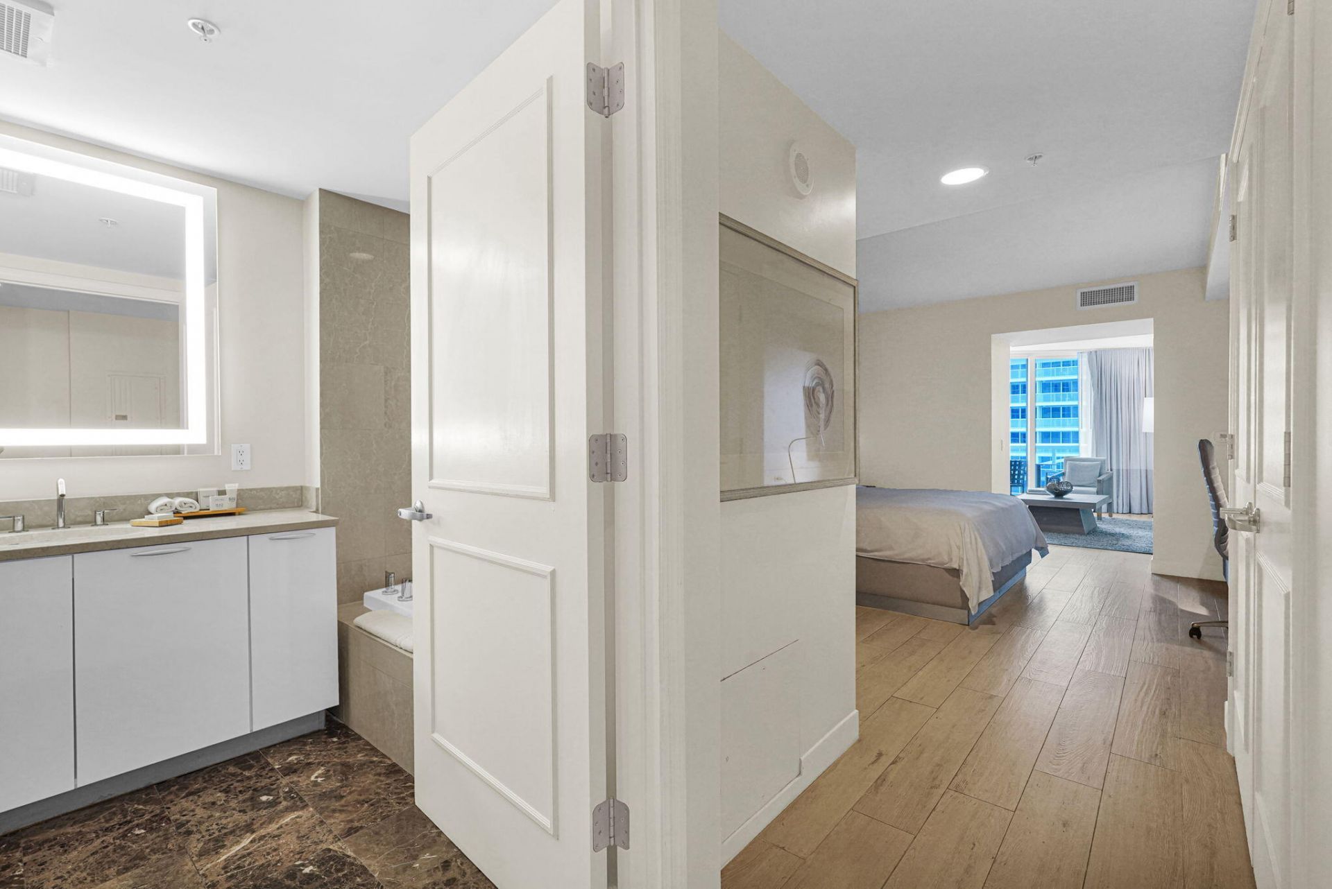 505 N Fort Lauderdale Beach Boulevard, Unit 1603, Fort Lauderdale, FL 33304 Photo