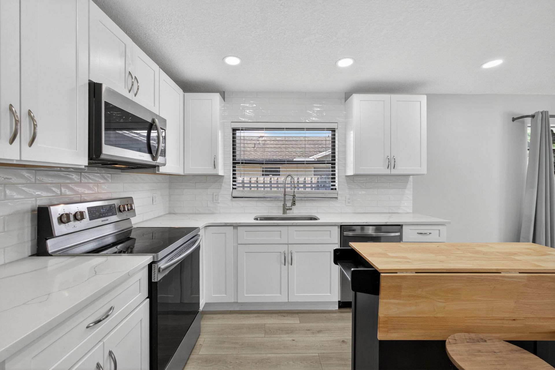 1202 Essex Drive, Wellington, FL 33414 Photo