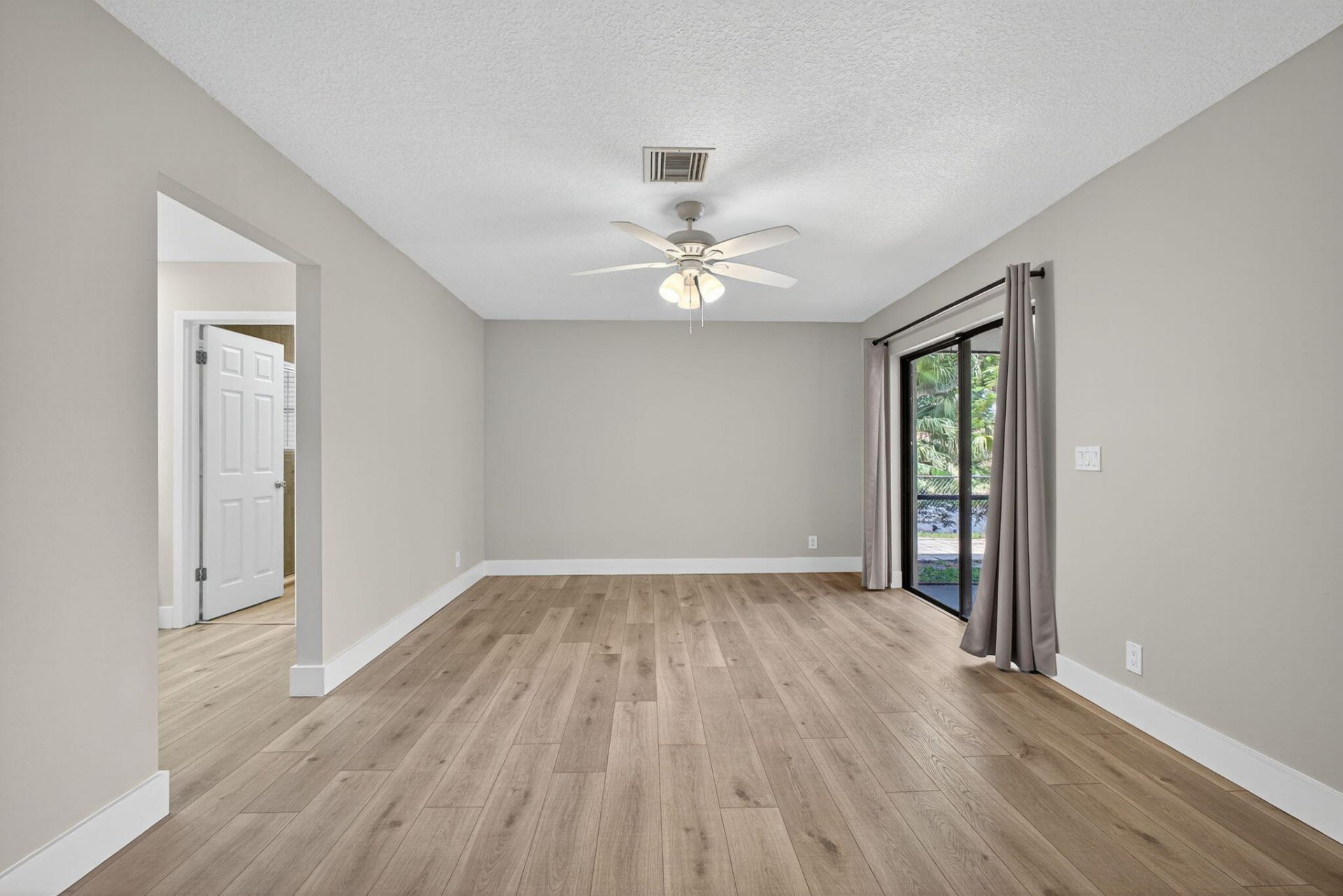 1202 Essex Drive, Wellington, FL 33414 Photo