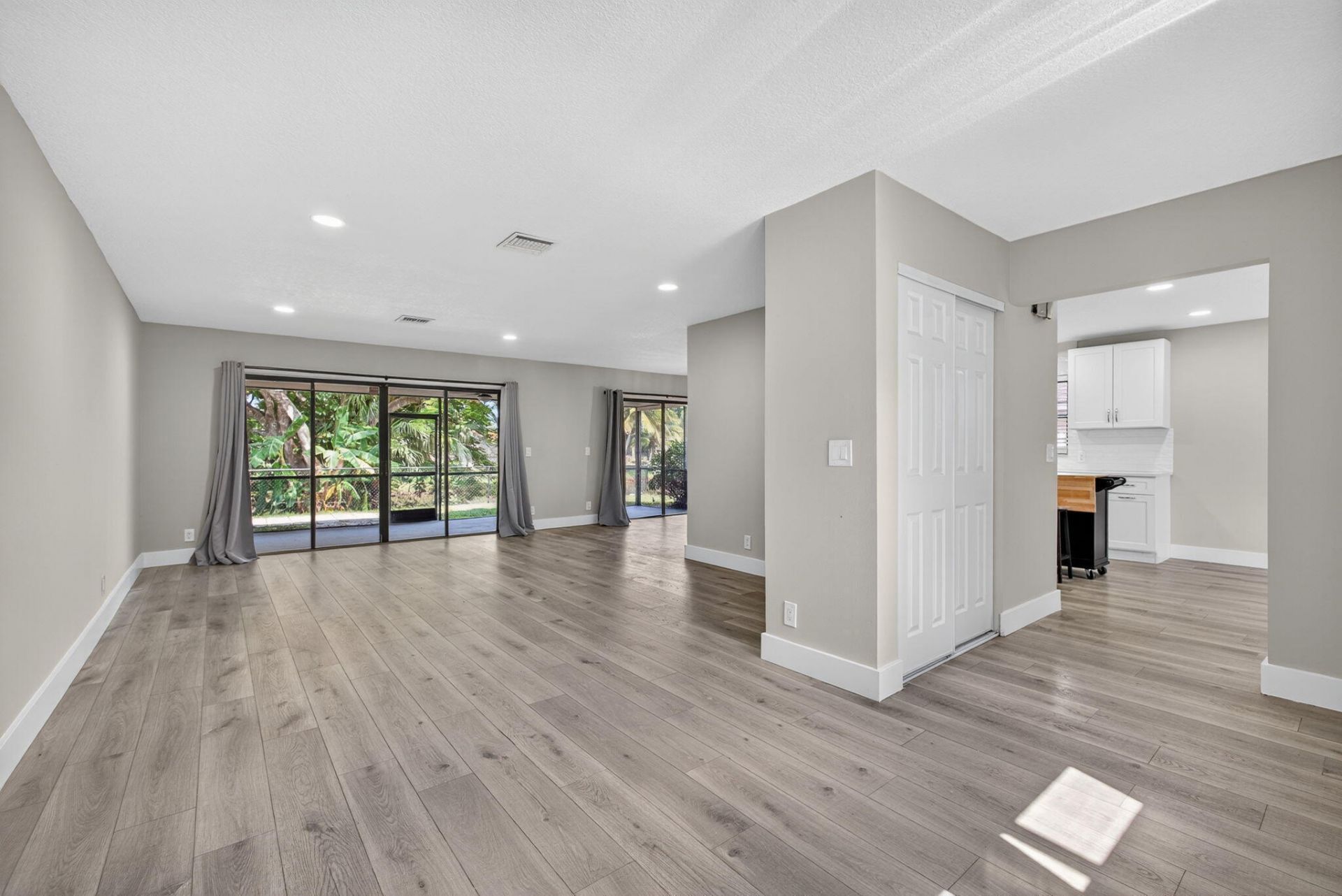 1202 Essex Drive, Wellington, FL 33414 Photo