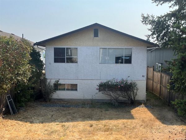 61 View St , Nanaimo, BC V9R 4N3