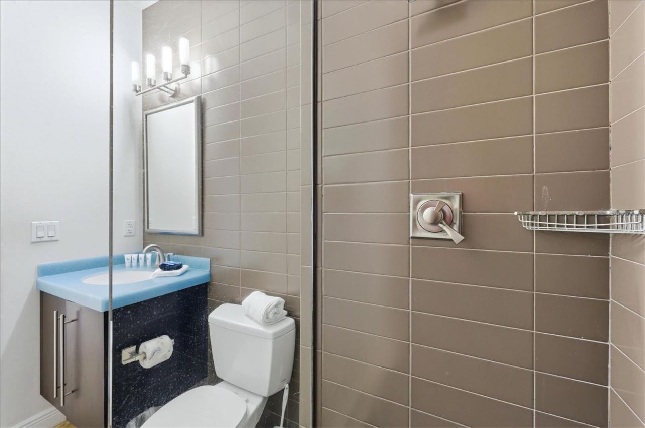 1020 Sun N Sea Drive, Unit 102, Sarasota, FL 34242 Photo