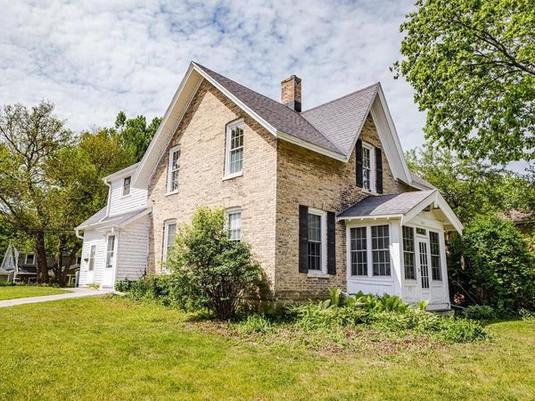 8513 W North AVENUE, Unit 8515, Wauwatosa, WI 53226