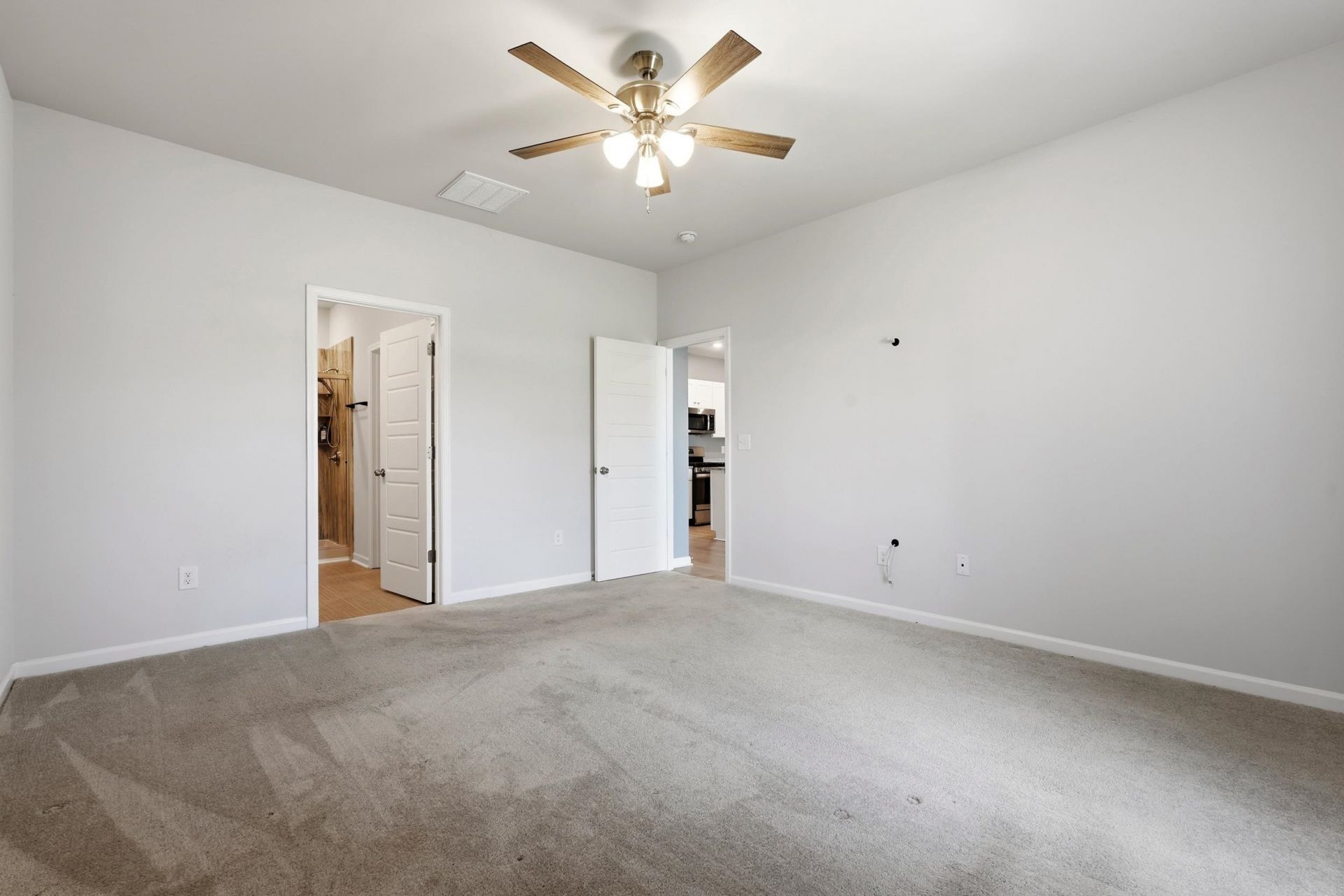 336 Fennec Loop Photo 12