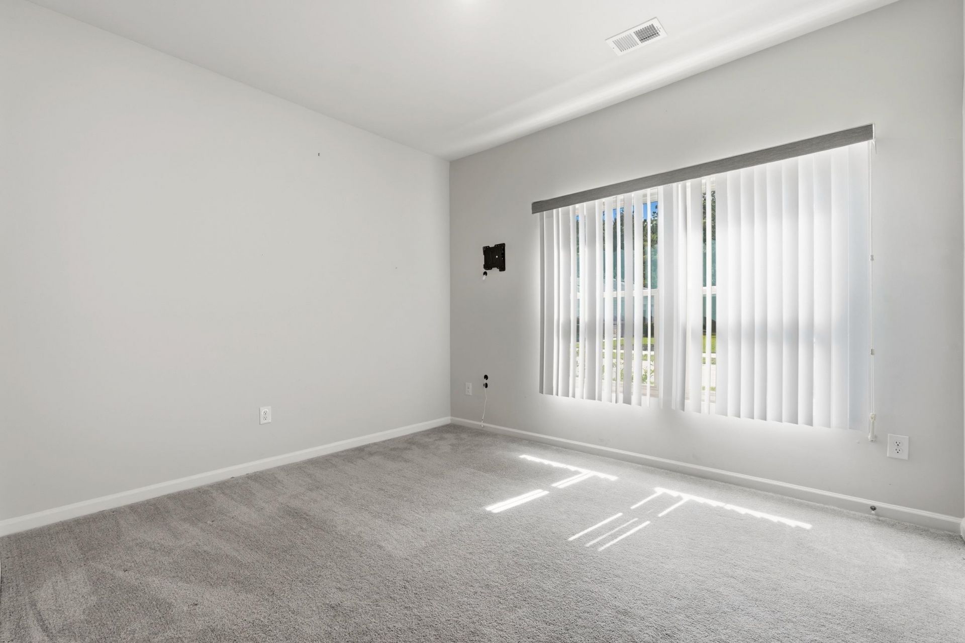336 Fennec Loop Photo 14