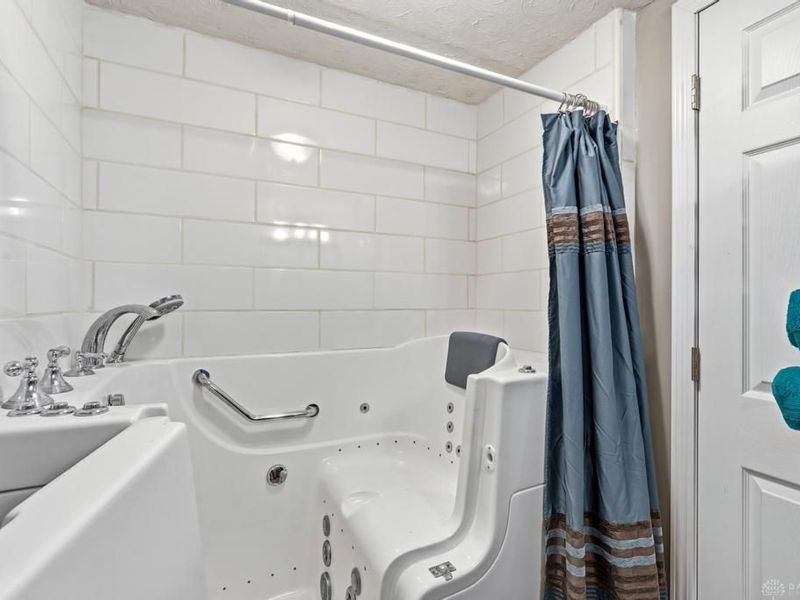 4925 Concordia Circle, Kettering, OH 45440 Photo 24